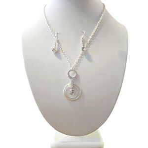 NIB Liz Claiborne Silver Tone Jewelry Set Necklace Earrings GemStone